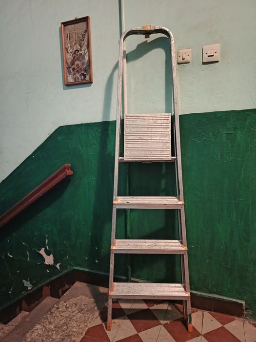 Drabina aluminiowa rozkładana