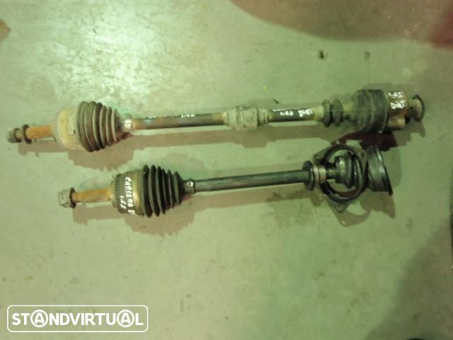 Transmissao esq / drt - Mitsubishi Carisma