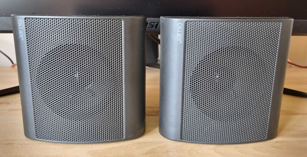 Сабвуфер Jamo SW15 з сателітами