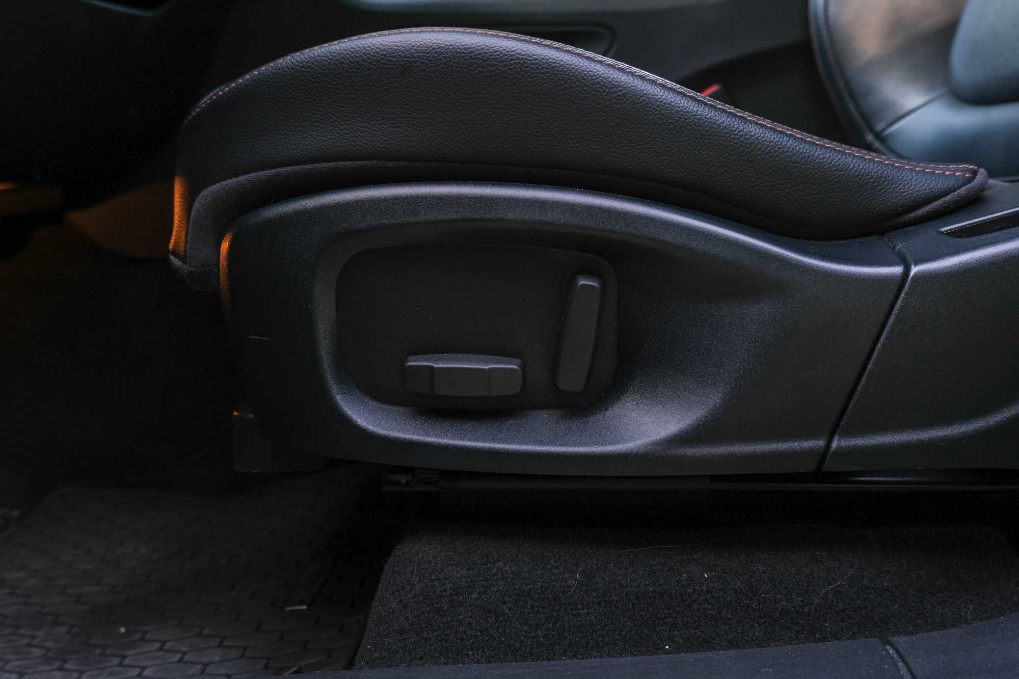 JAGUAR  F-PACE 2.0D  PRESTIGE