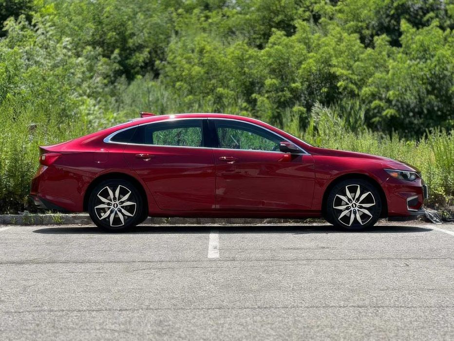 Chevrolet Malibu LT      2017