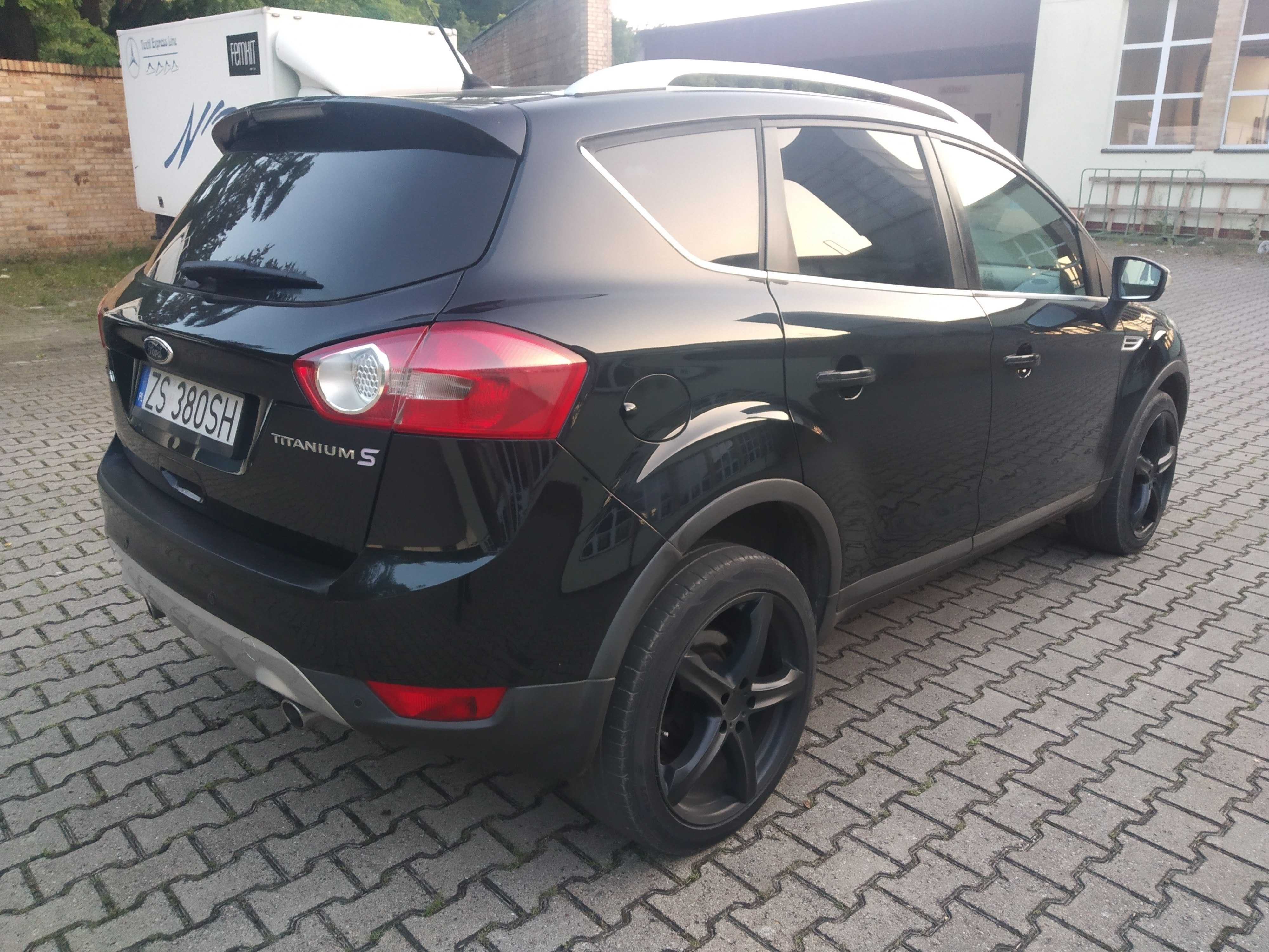 Ford Kuga 2.0 163 PS/4x4/2011/Titanium S/Bi led/Full Black/Manual.