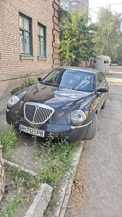 Потужна 230сильна Lancia Thesis 3.2 2004 італійський комфорт та розкіш
