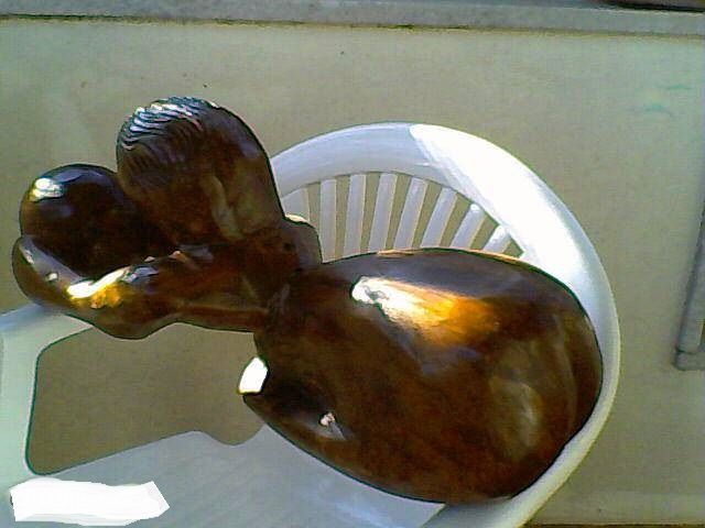 Escultura Brinca com a Bola