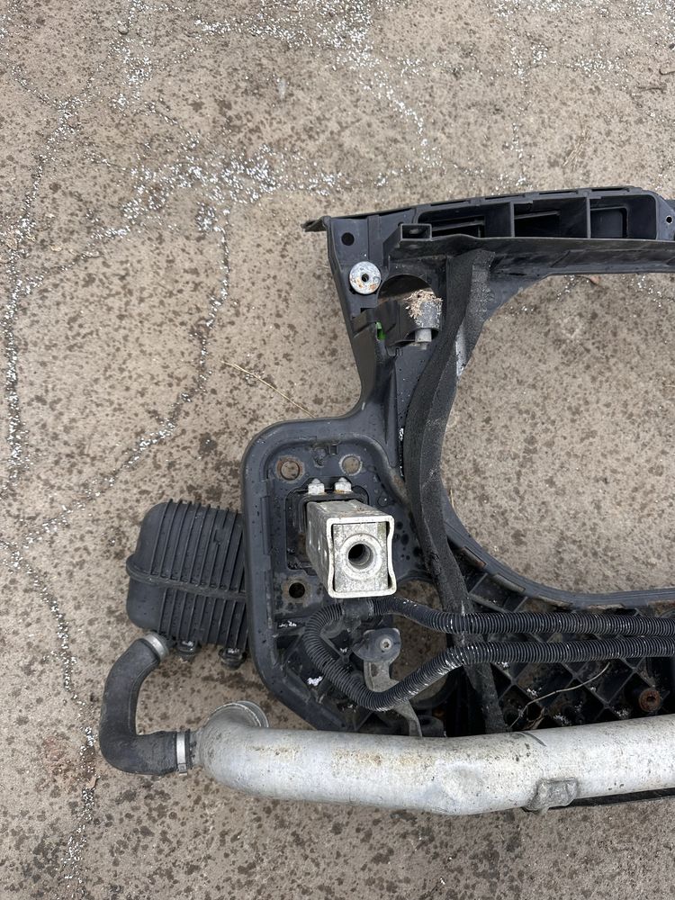 Передня установочна панель телевізор 2.7 3.0 TDI Audi A6 C6 1857769007