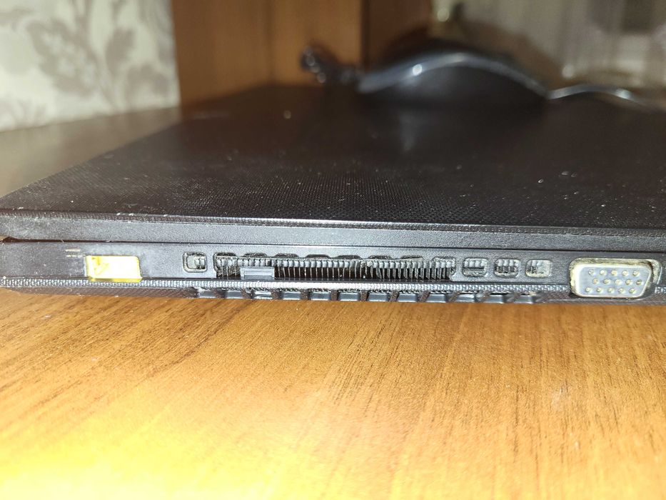 Ноутбук Lenovo G505s  | SSD 512 | AMD A8 | 6 ГБ RAM | Батарея нова |
