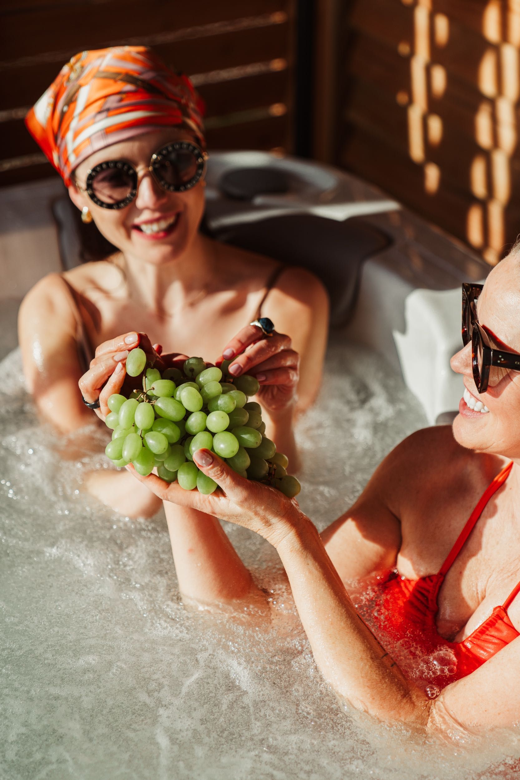 Domek z jacuzzi i sauną Kaszuby/ widok na jezioro/ wakacje