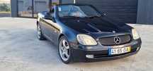 Mercedes SLK descapotável