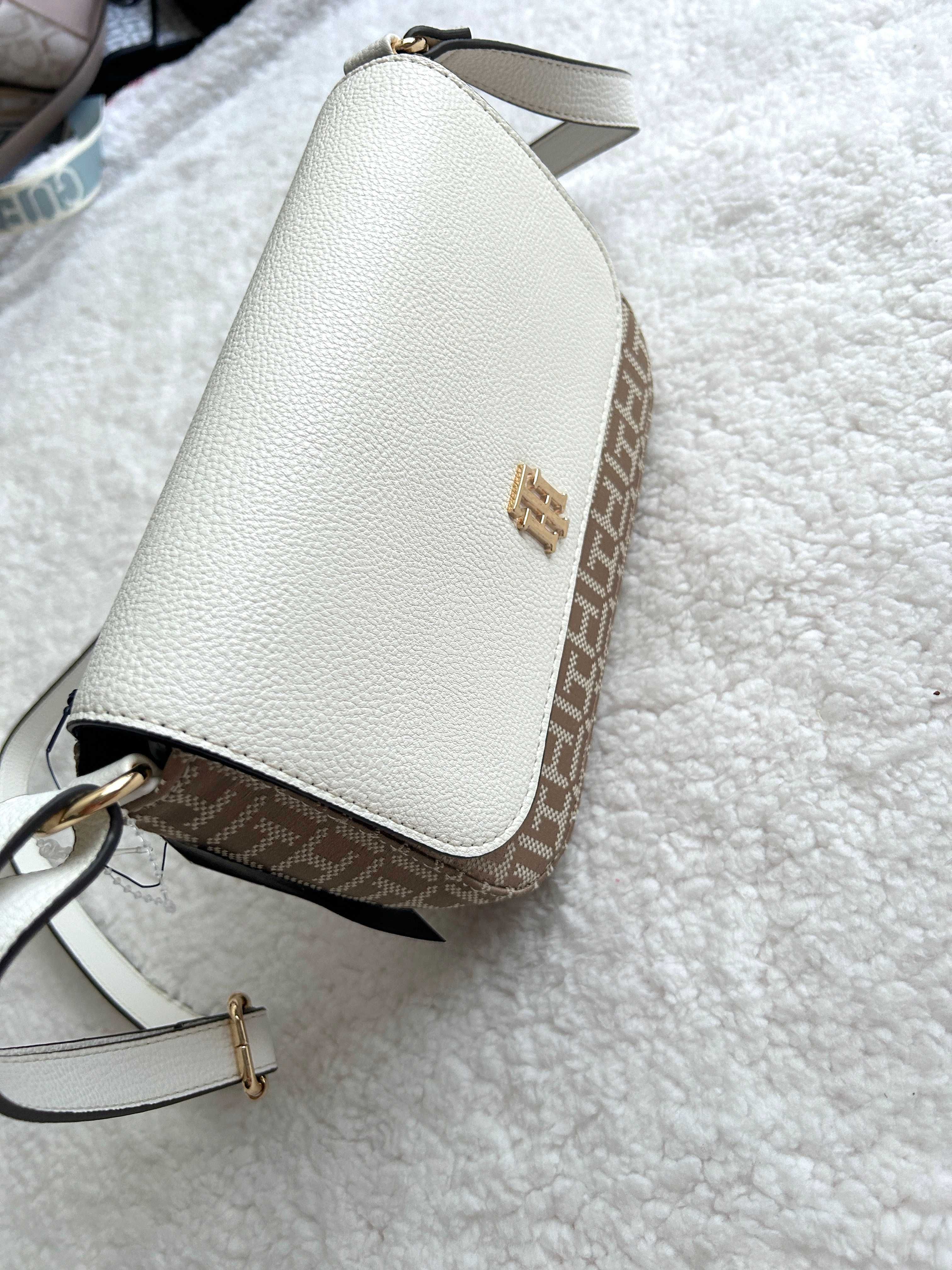 Tommy Hilfiger torebka na ramie