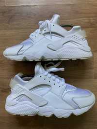 Кроссовки Nike Huarache размер 42,5 стелька 27,5