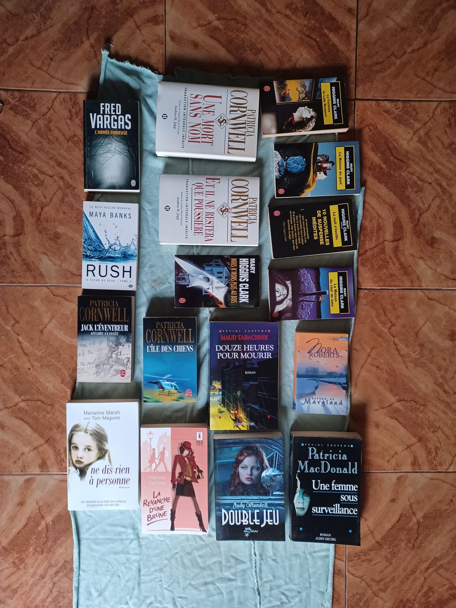Livros como novos lingua francesa.