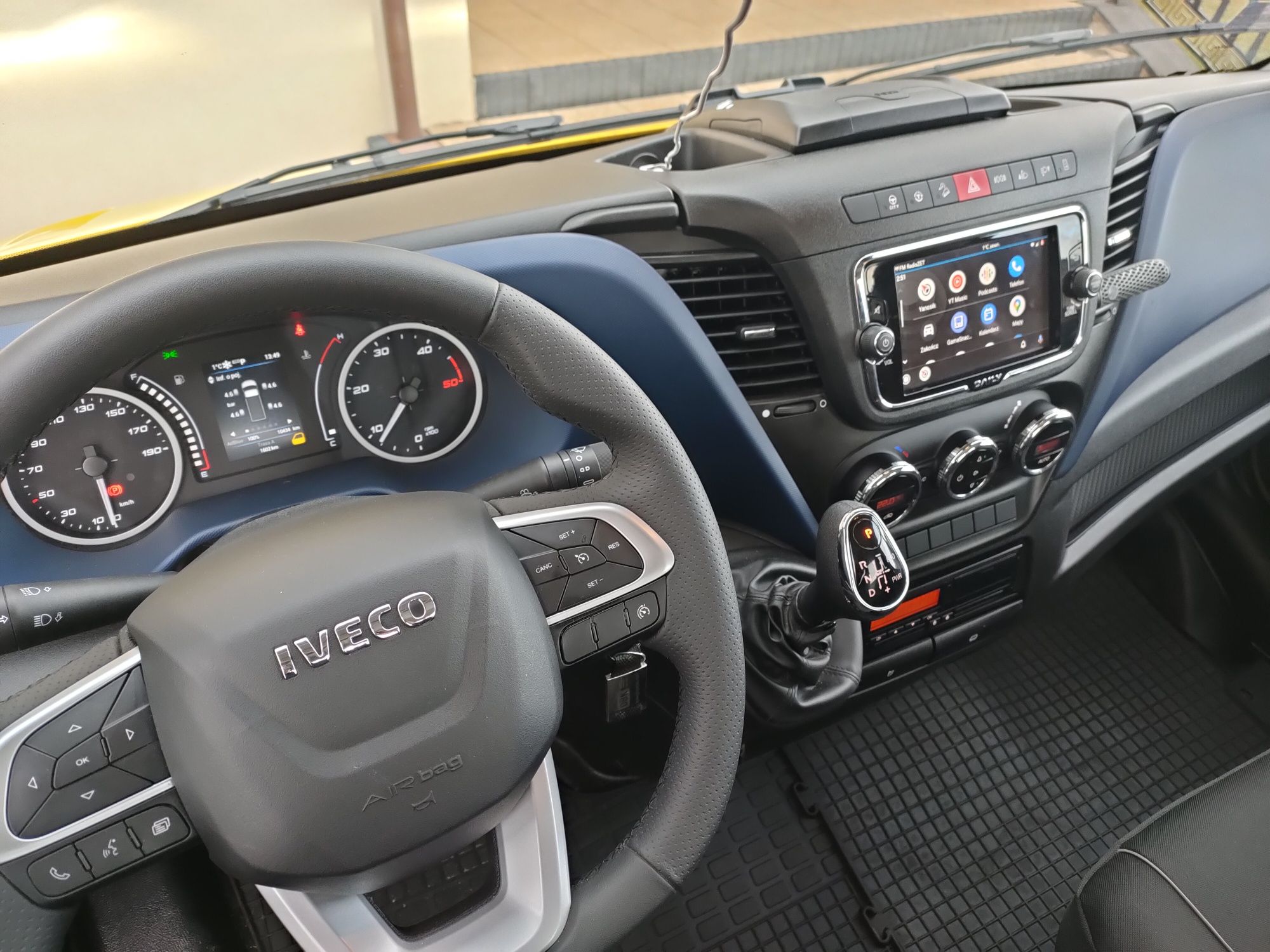 Wynajem wypożyczalnia autolaweta laweta Iveco Daily 3.0 kat. B,  E-TOL