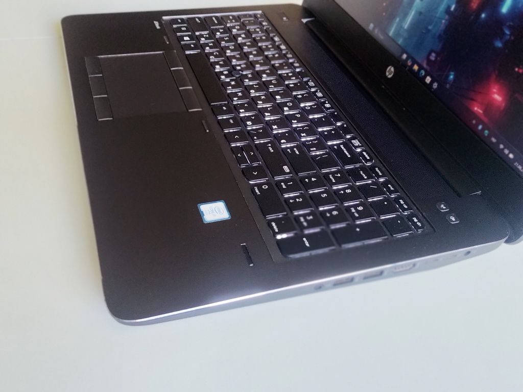 Потужний HP nVidia 4gb/ i7-6820hq/16gb ram/256gb ssd/ FullHdlD 15.6'.
