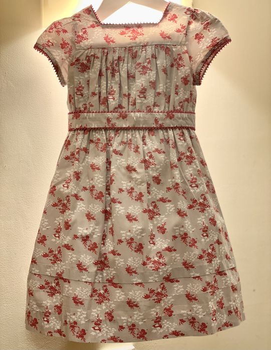 Vestido menina Neck Neck tamanho 4 / 5