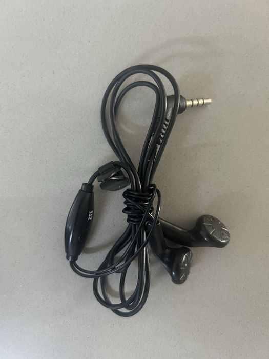 Fones ZTE Originais (Usados)