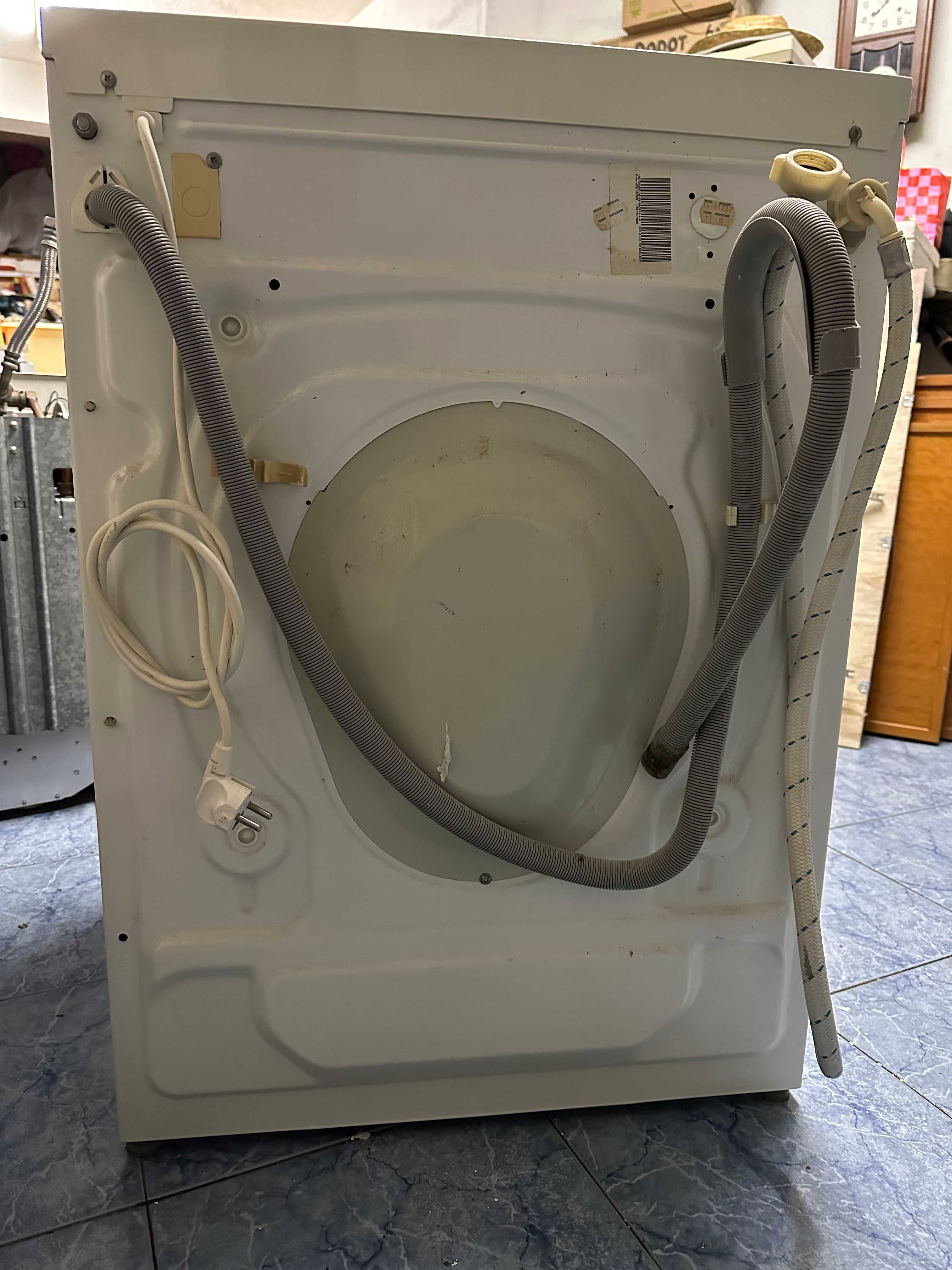 Maquina de Lavar Roupa Bosch WFB 1605