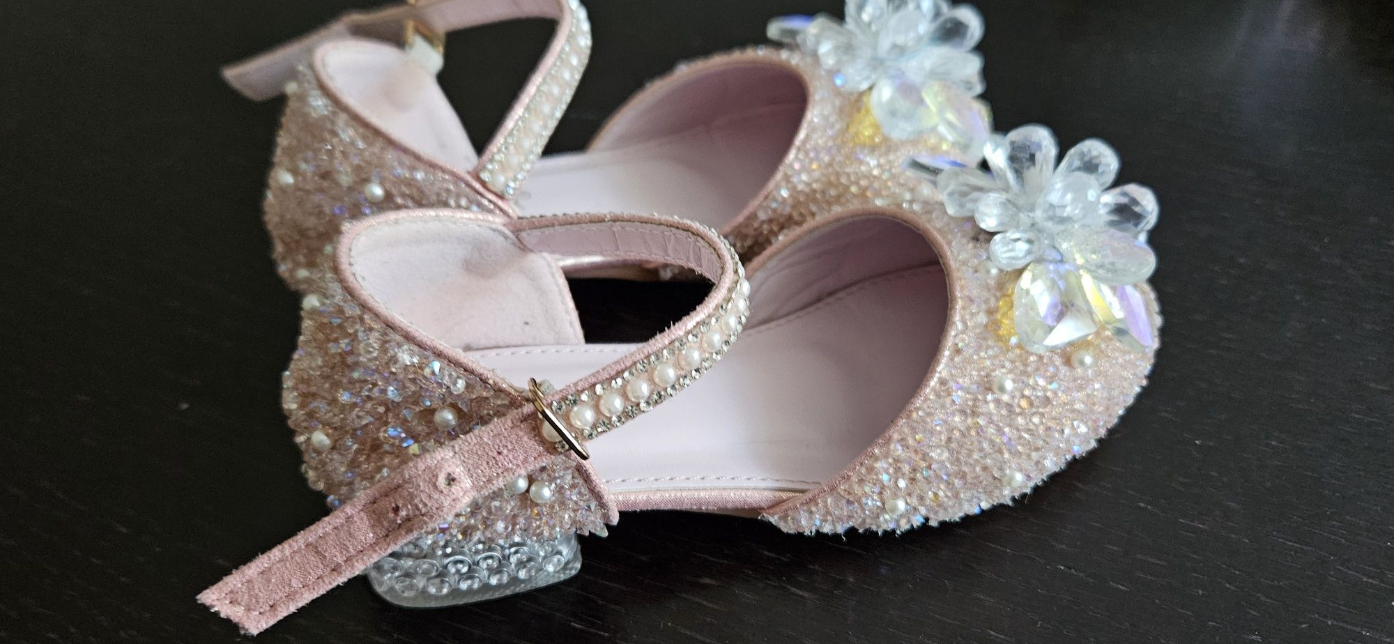Różowe buty dla dziewczynki z kryształkami i sztucznymi  roz. 26