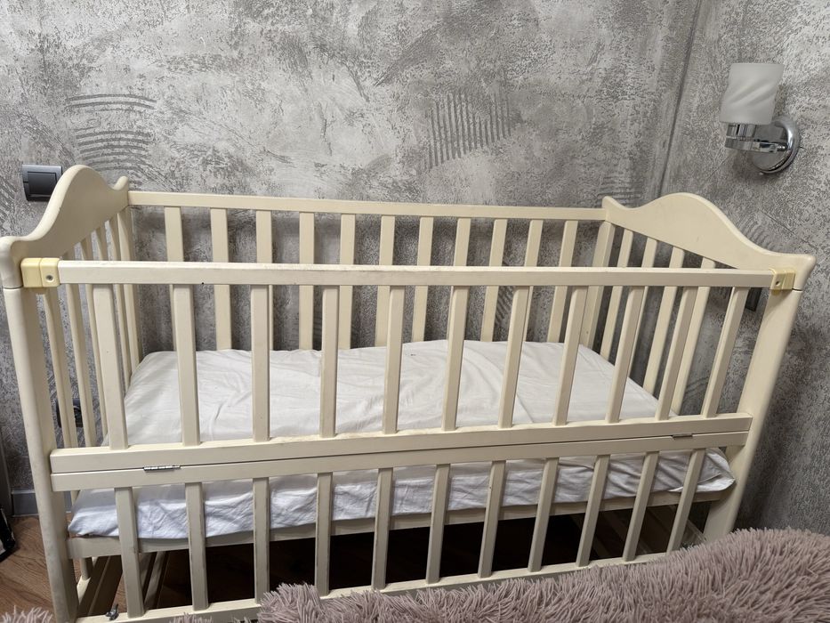 Продам дитяче ліжечко
