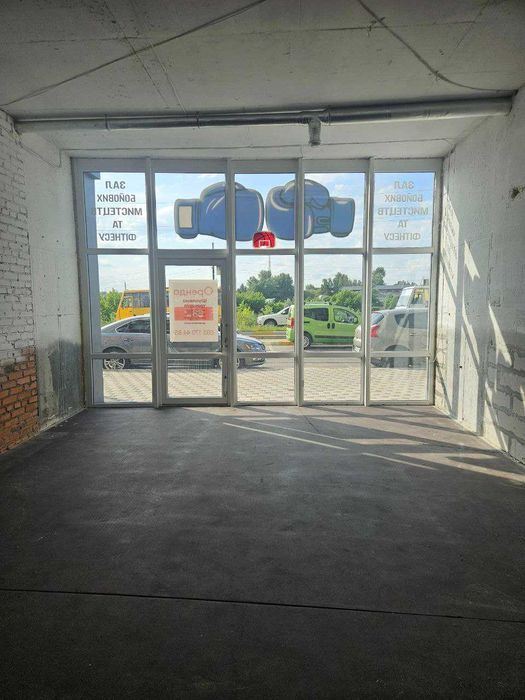 Оренда приміщення - фасадне розташування з гарною видимістю