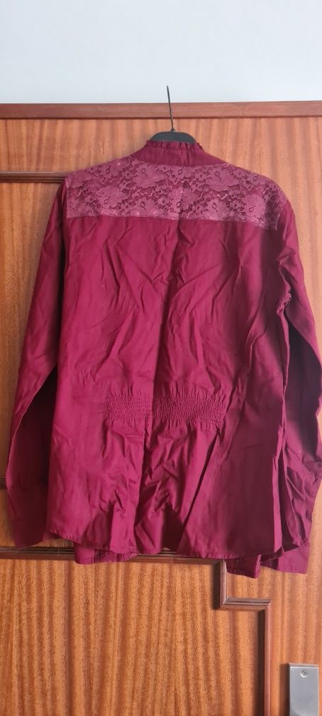 Blusa de senhora rendada