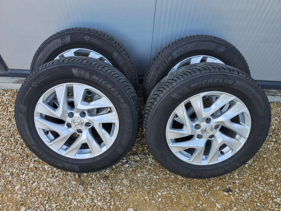 Alufelgi 17 koła zimowe Honda CR-V opony zimowe 225/65/17