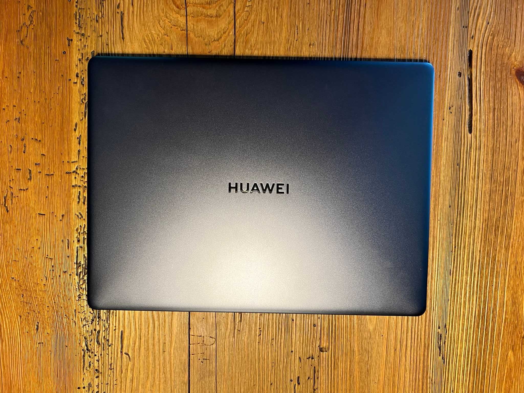 Huawei MateBook 13 + adapter Super lekki