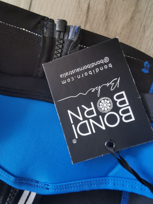 Bondi born Windsurfer Góra od bikini ocean blue