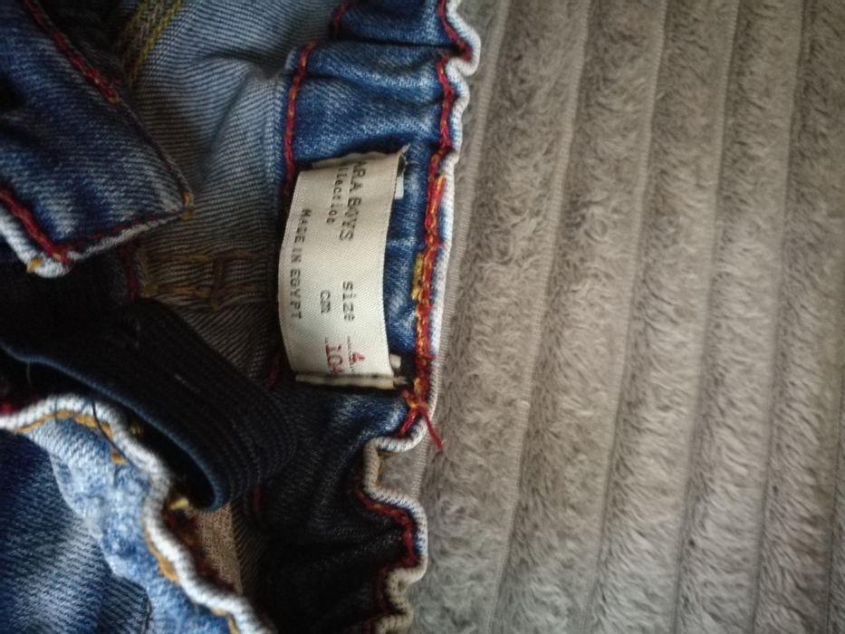 Spodnie jeansowe z dziurami Zara rozm. 104