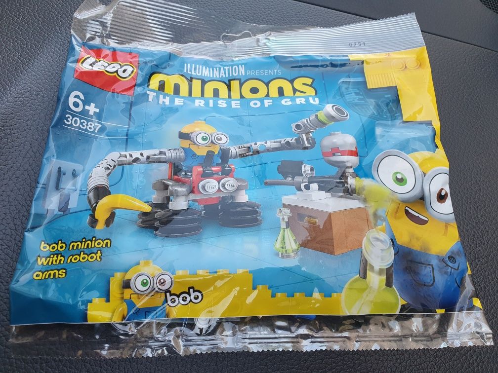 LEGO 30387 Bob Minion with robot arms Minionki