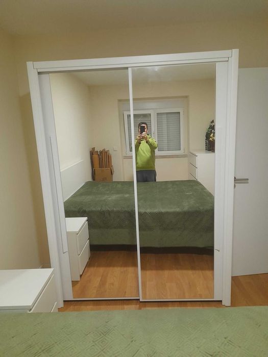 Móveis como novos e frigorífico