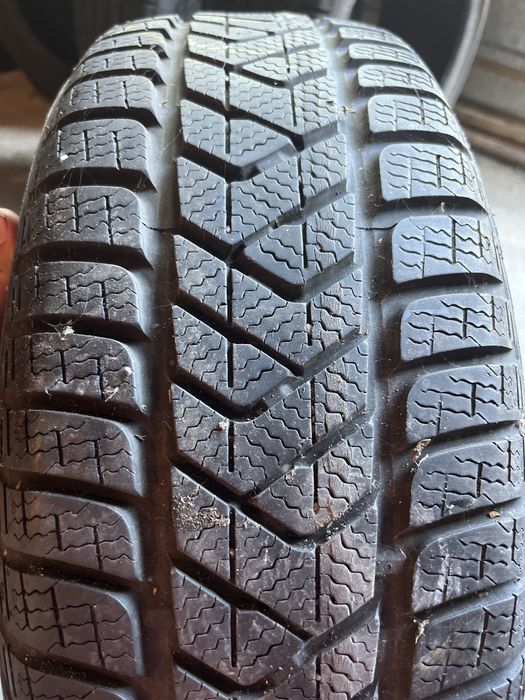 2x 205/60/16 Pirelli Sottozero 3 Winter Super Stan 6,4mm zimowe 2szt