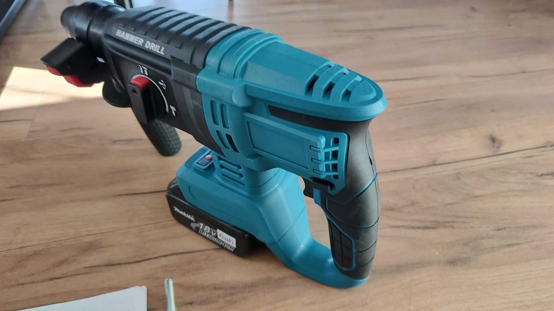Promocja! Młotowiertarka Młot udarowy do aku makita 18v