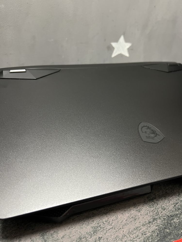 Msi GP76 Leopard (i7-11800H, RTX 3070)