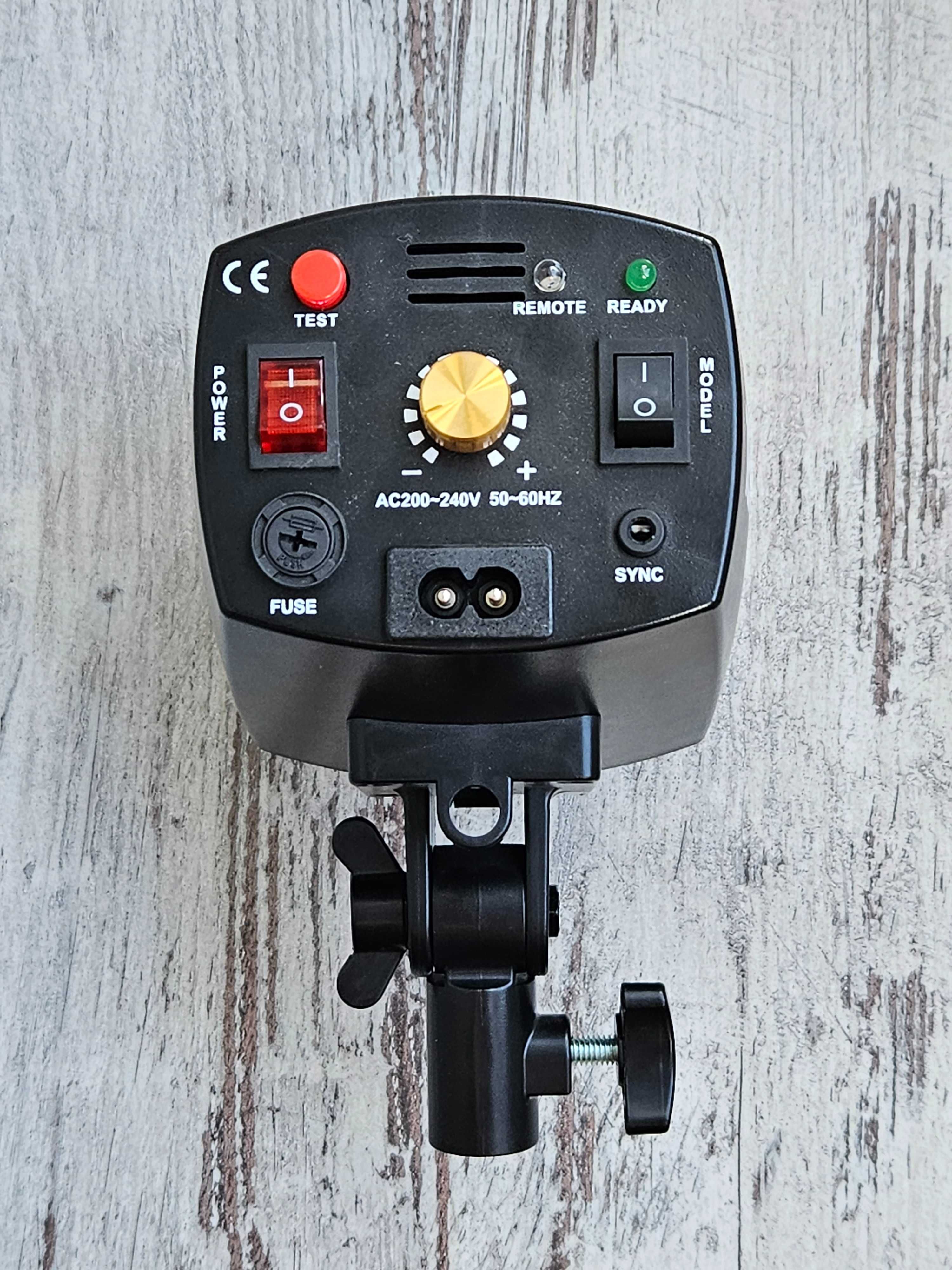 Студійний спалах / вспышка FST PHOTO EG-180KA IP33 і софтбокс з сотами