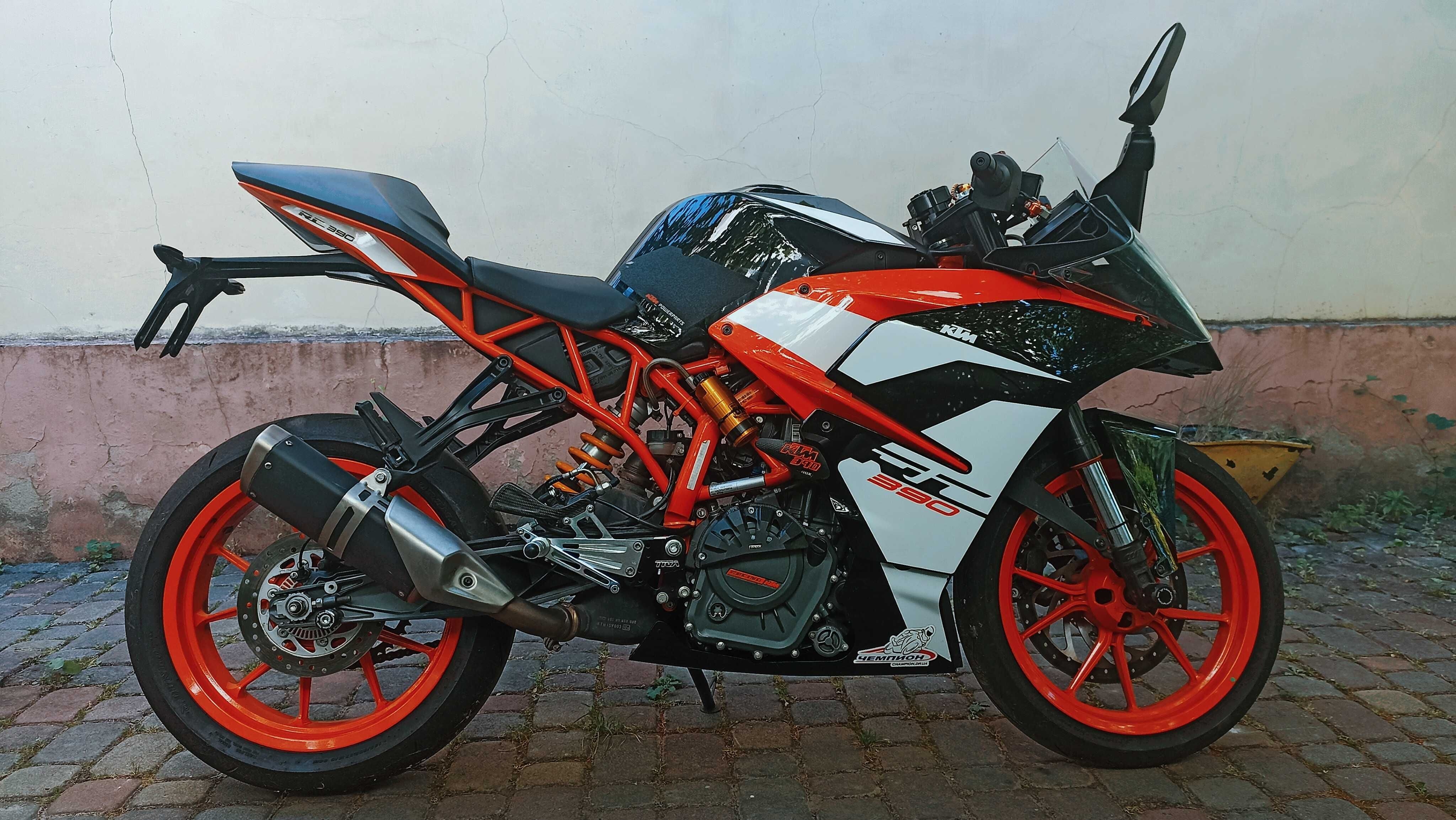 Мотоцикл KTM RC390 2017