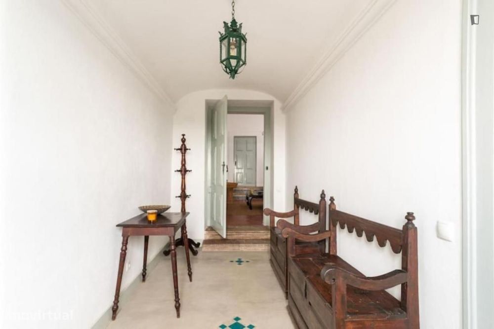 Casa com 5 quartos - localizado em Intendente Lisbon