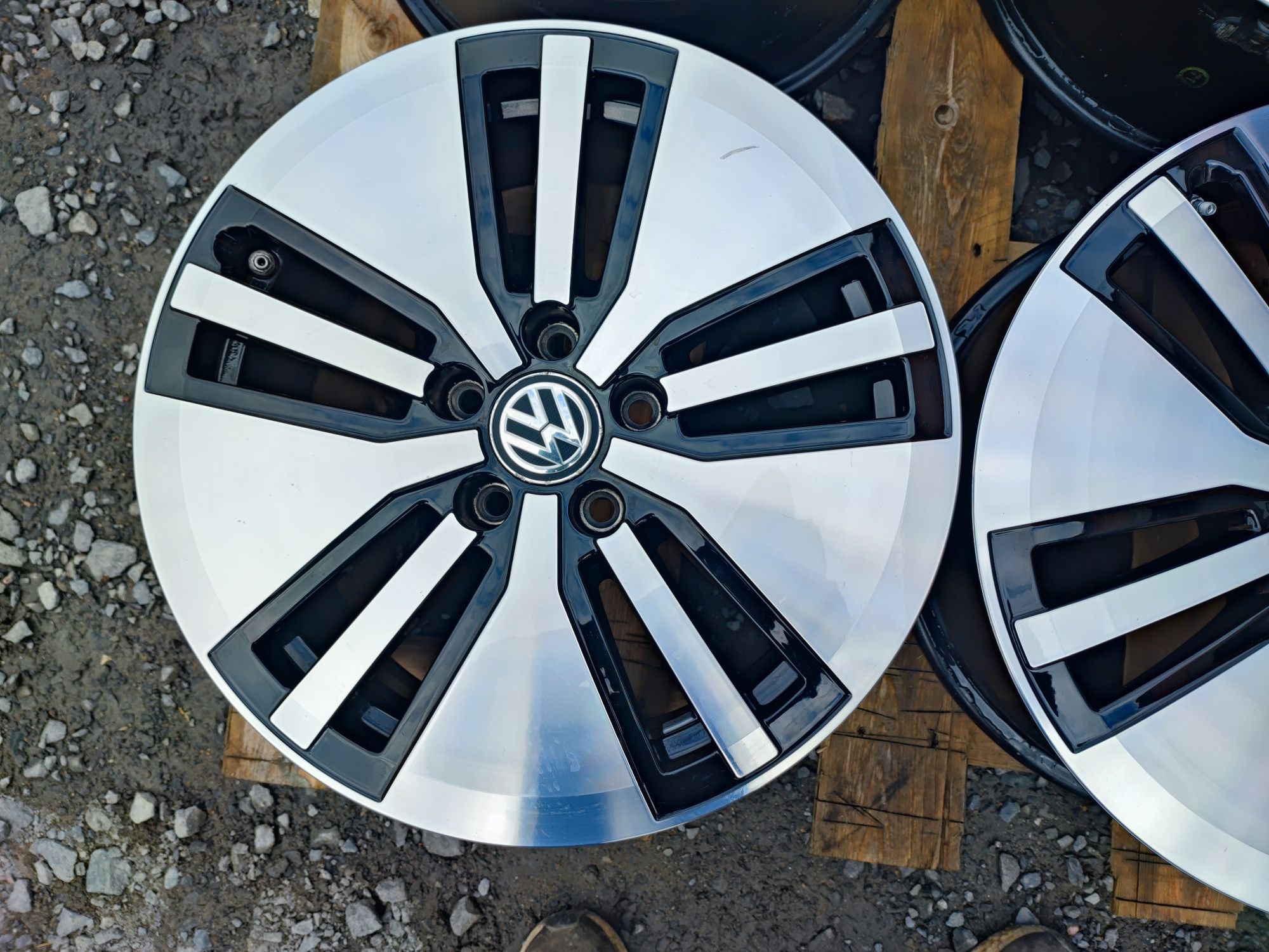 Super Felgi VW Passat B8 17! 5x112 orginal Polecam!