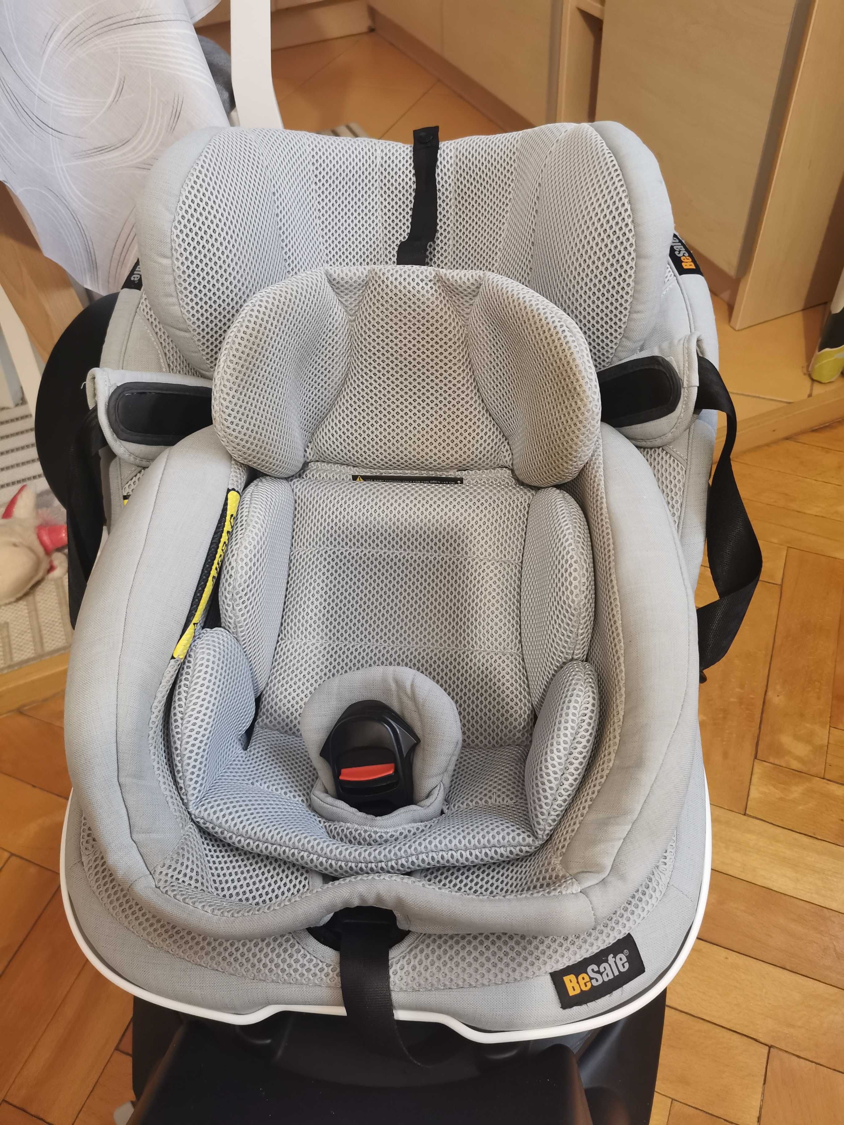 Fotelik BESAFE iZi TWIST B i-Size do 105cm tyłem do kierunku jazdy