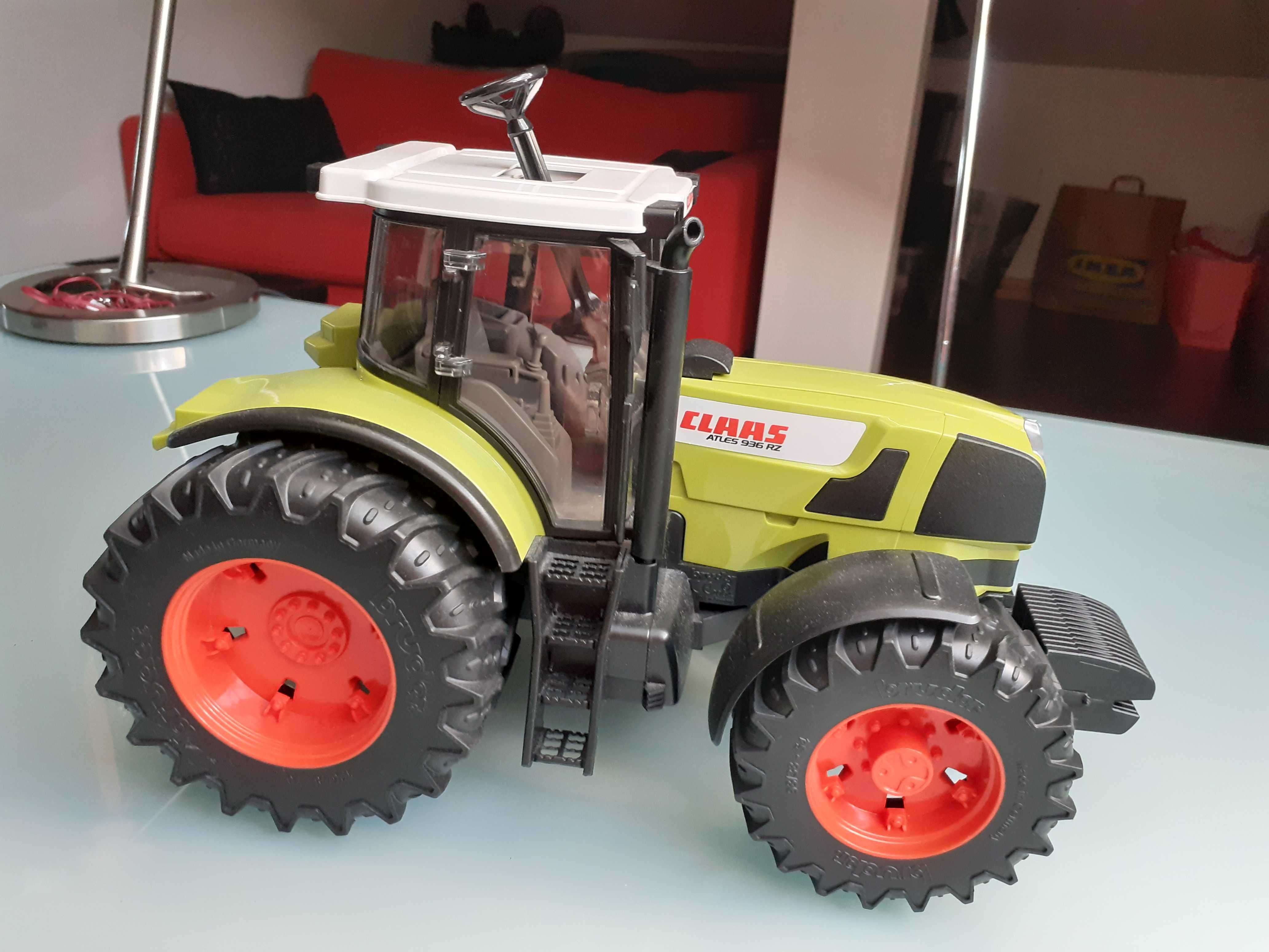 Trator Claas Atles 936 RZ (Bruder)