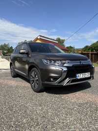 Mitsubishi Outlander 2021