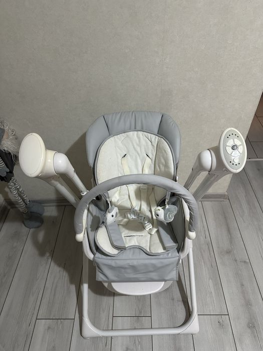 Стілець для годування 3в1 Carrello Triumph