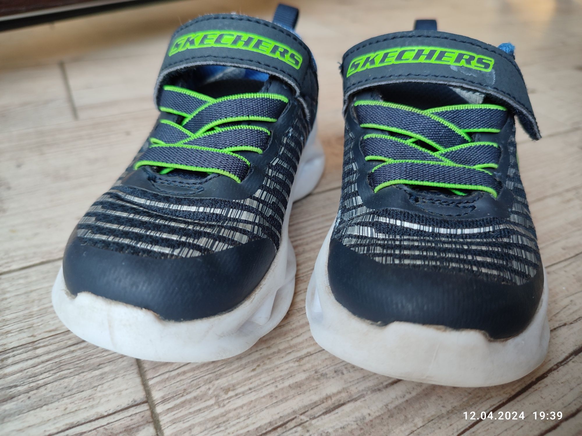 Дитячі кросівки skechers s-lights 24 розмір