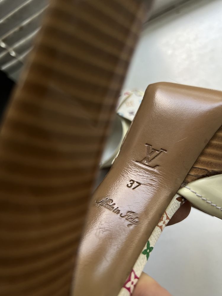 Туфли босоножки на каблуке Louis Vuitton оригинал 37