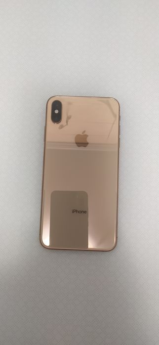 iPhone xs max на 64гб