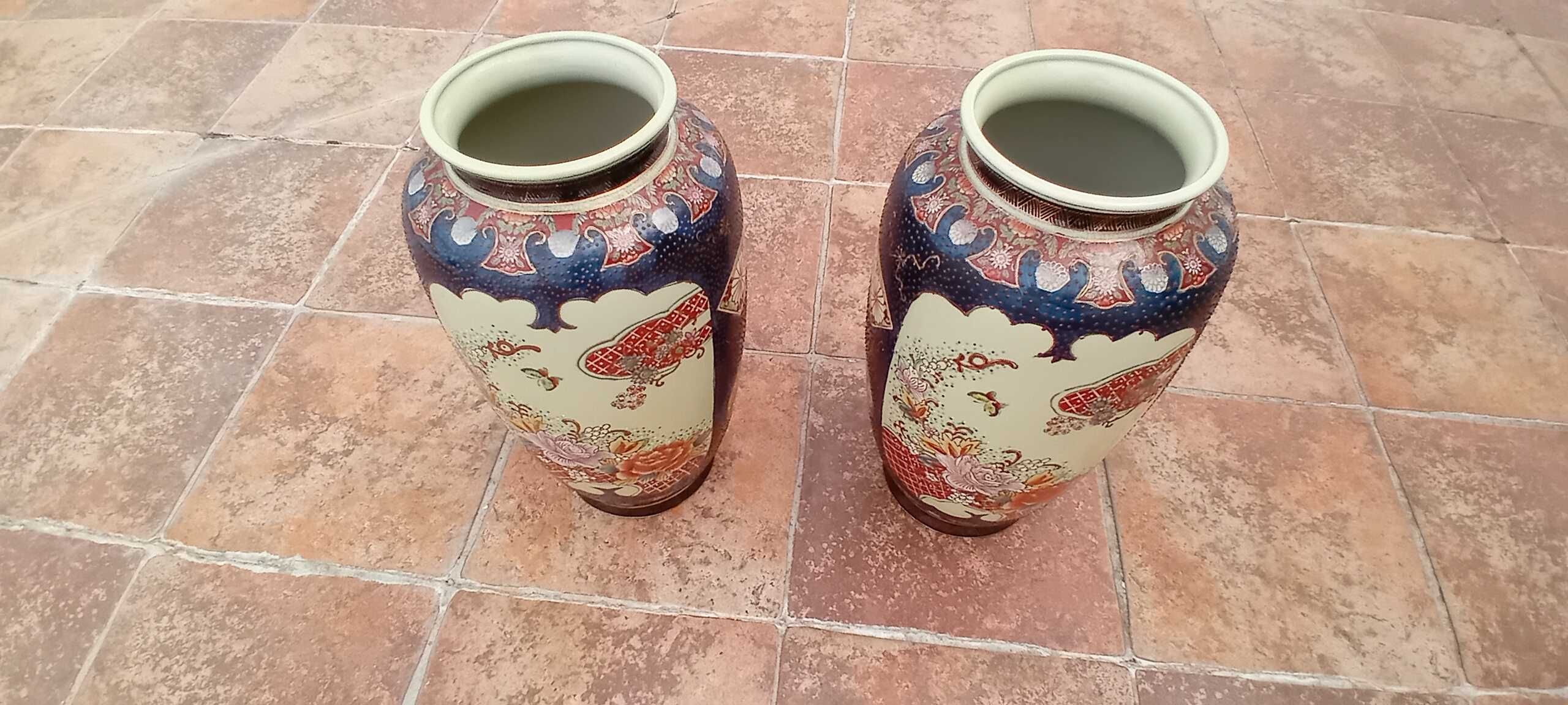 2 Jarrões em Cerâmica Oriental!