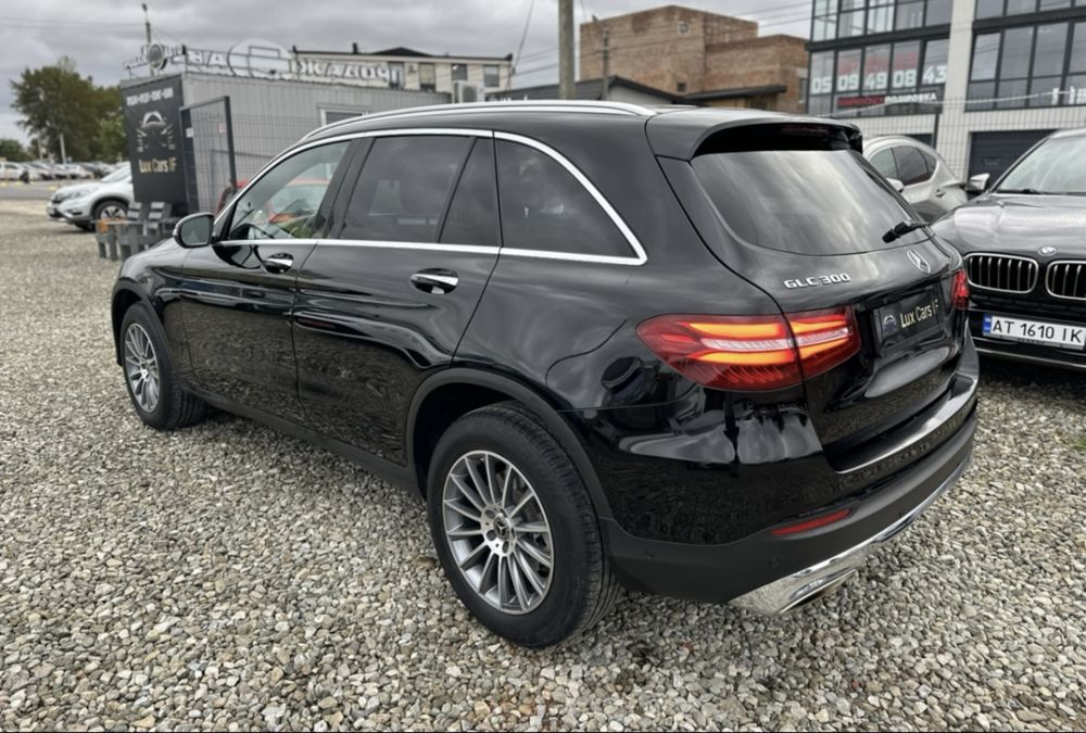 Терміново,авто в дуже доброму стані. Mercedes -Benz GLS-Class 2017