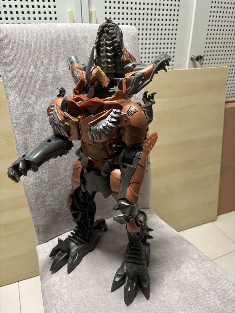 Transformers Dinobot