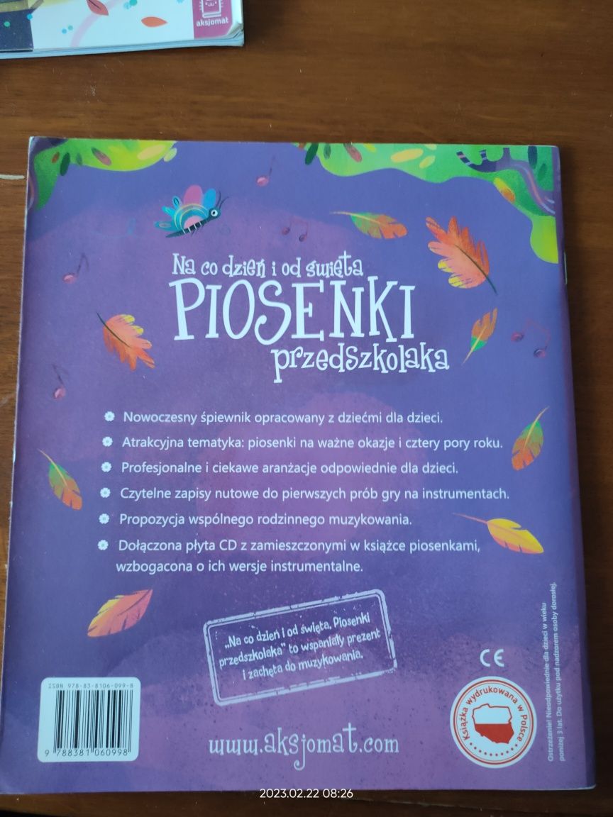 Dwie książki śpiewniki z CD i opracowaniem na klawisze i cymbałki