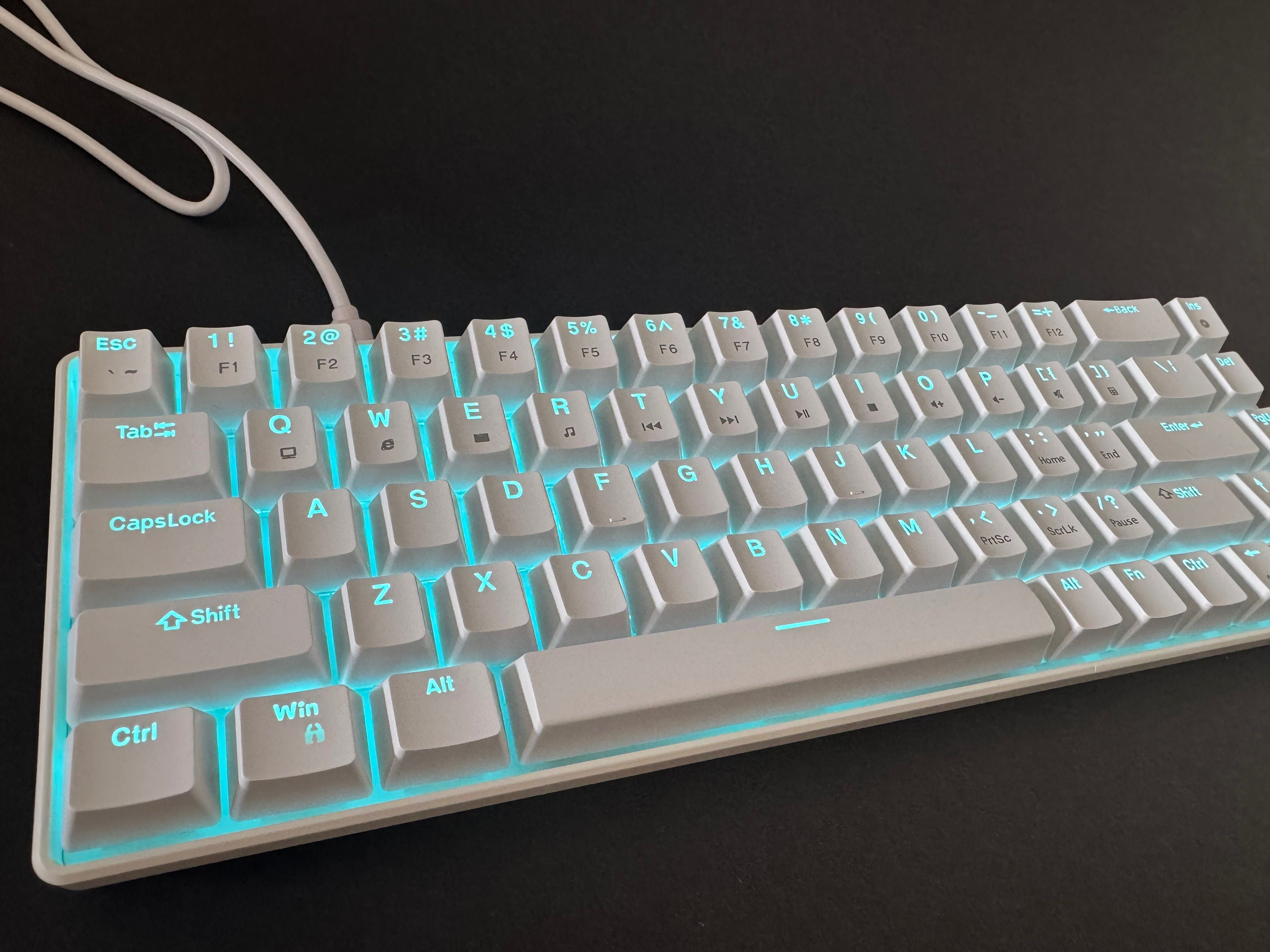 PROMOCJA!! Klawiatura gamingowa mechaniczna 68 klawiszy RGB Red Switch