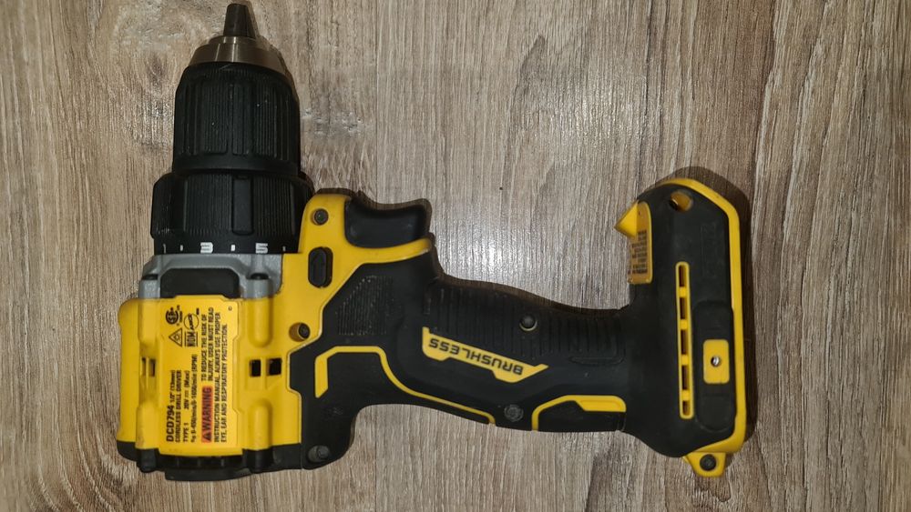 Dewalt 794 шуруповерт
